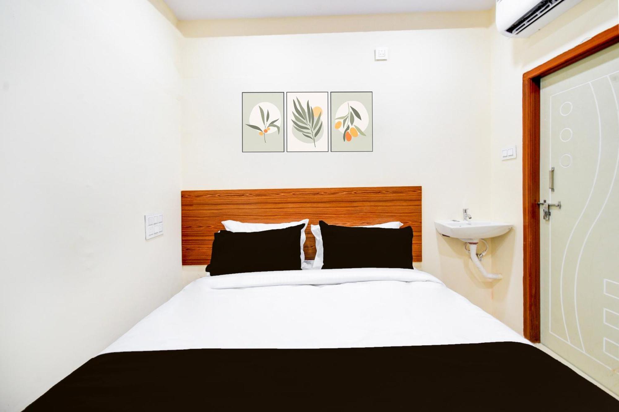 Hotel O D N Groups Sururnagar Exterior photo